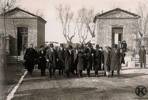 Visita de Alfonso XIII a la Colonia de la Prensa (1914)